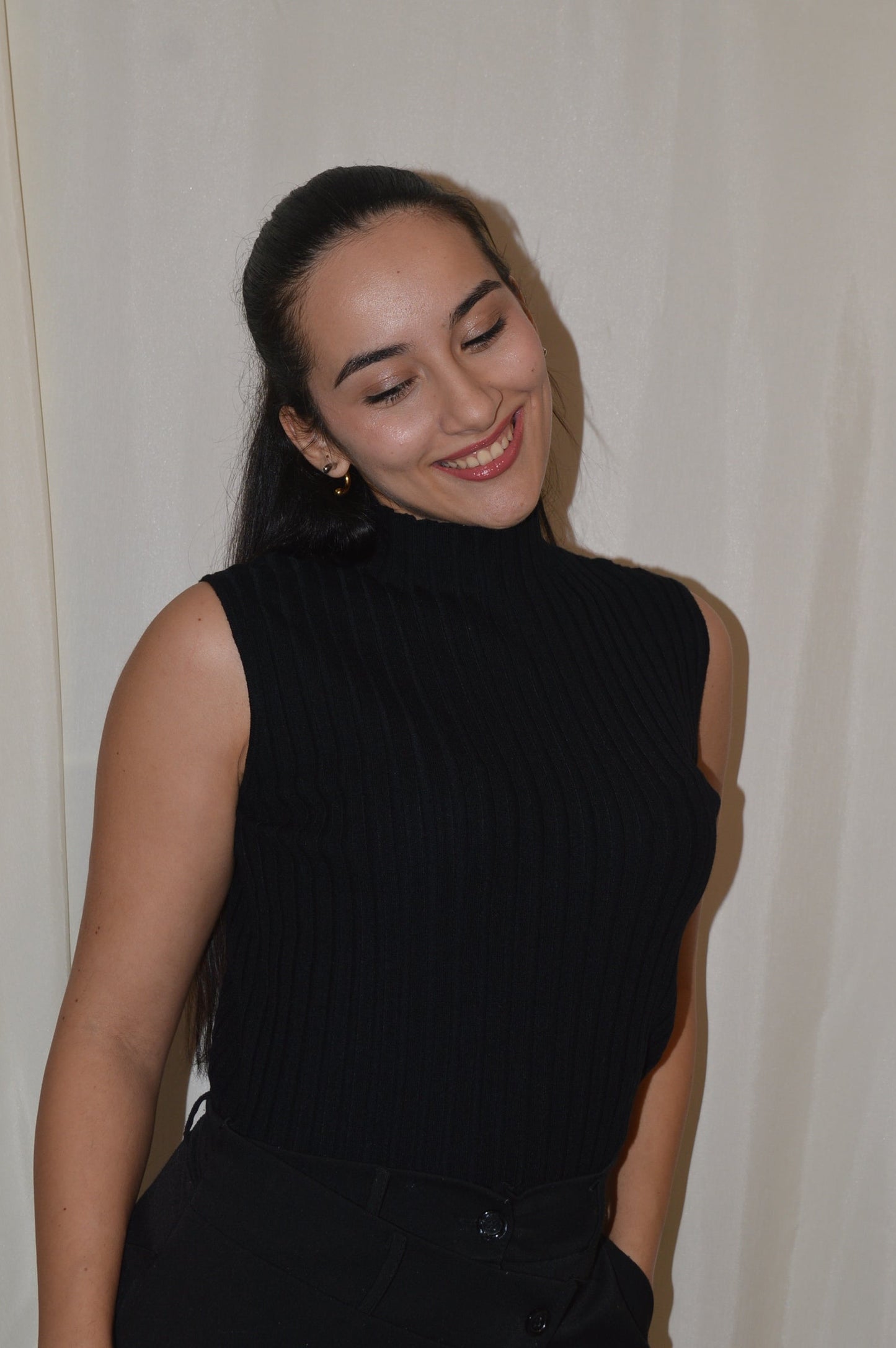 Iris sleeveless top