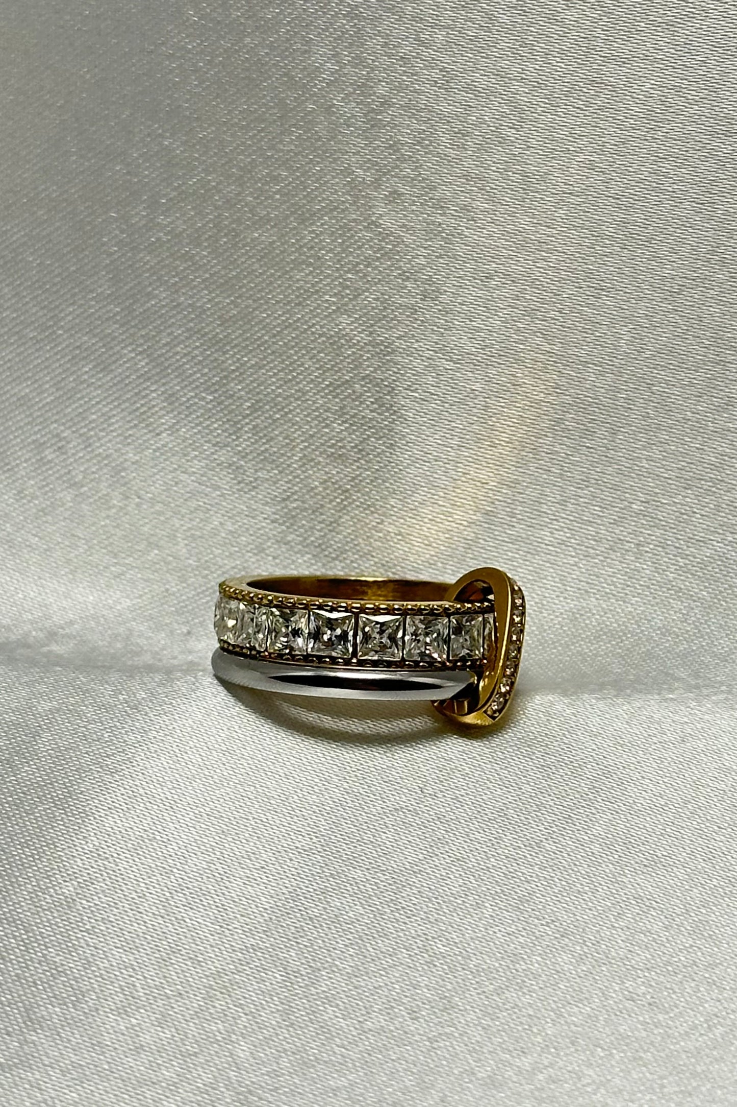 Crystal band ring