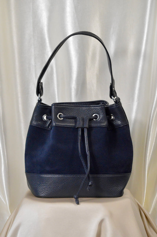 Bucket suede in navy