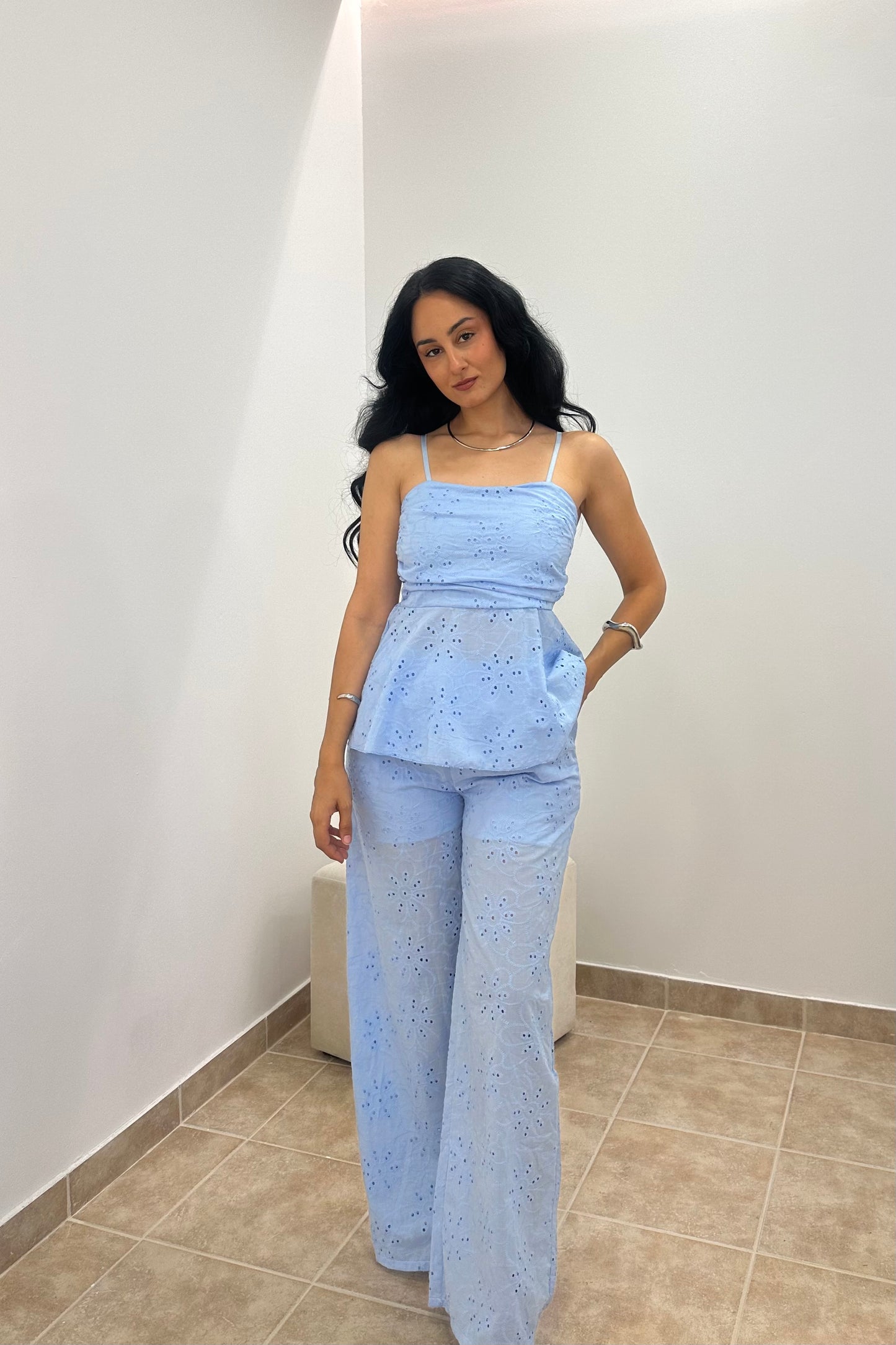 Σετ Broderie Anglaise Τοπ & Wide-Leg Παντελόνι
