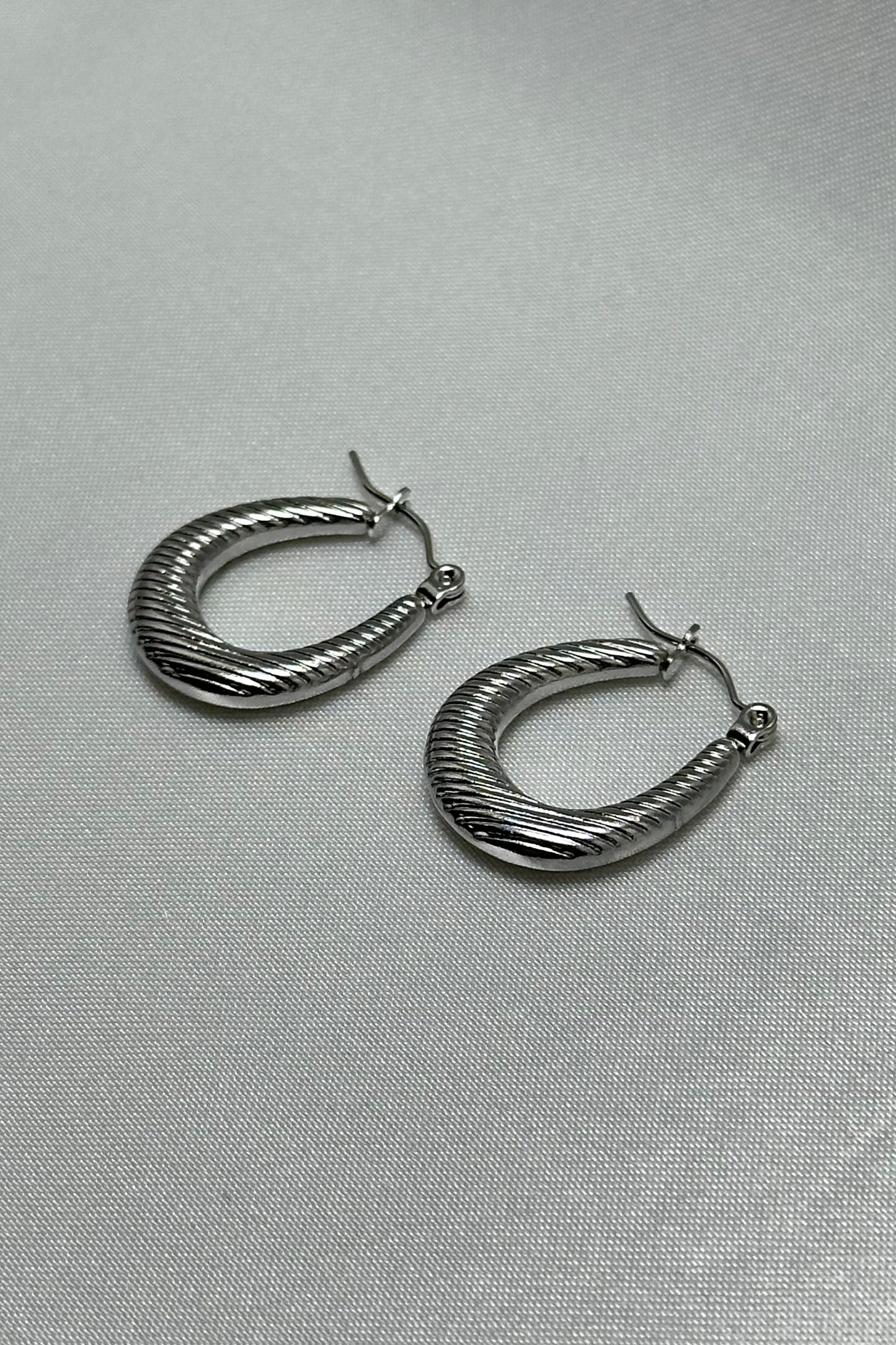 Echo earrings