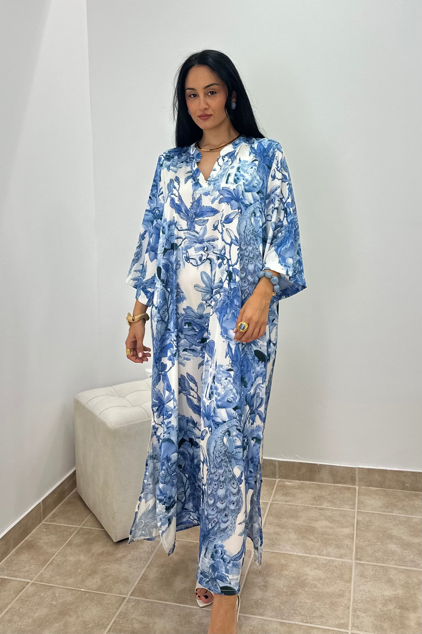 Hydra Μάξι Σατέν Καφτάνι Plus Size - Λευκό/Μπλε Φλοράλ