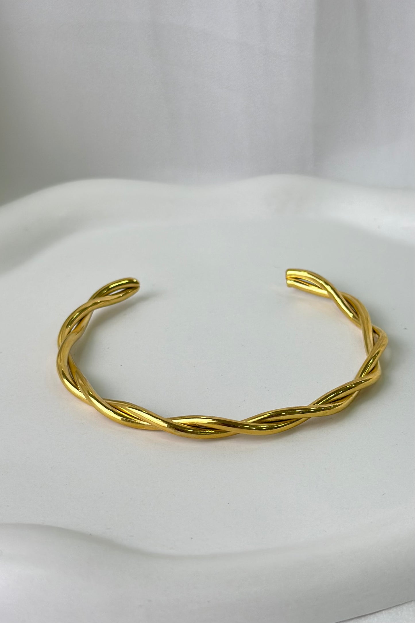 Amore cuff