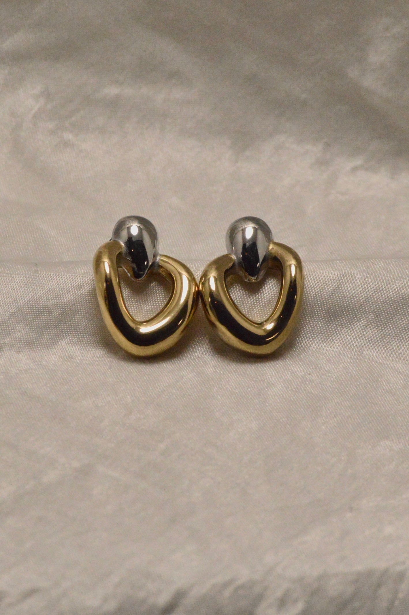 It's complicated earrings