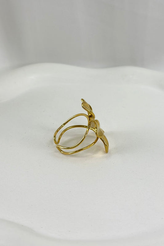 Hibiscus ring