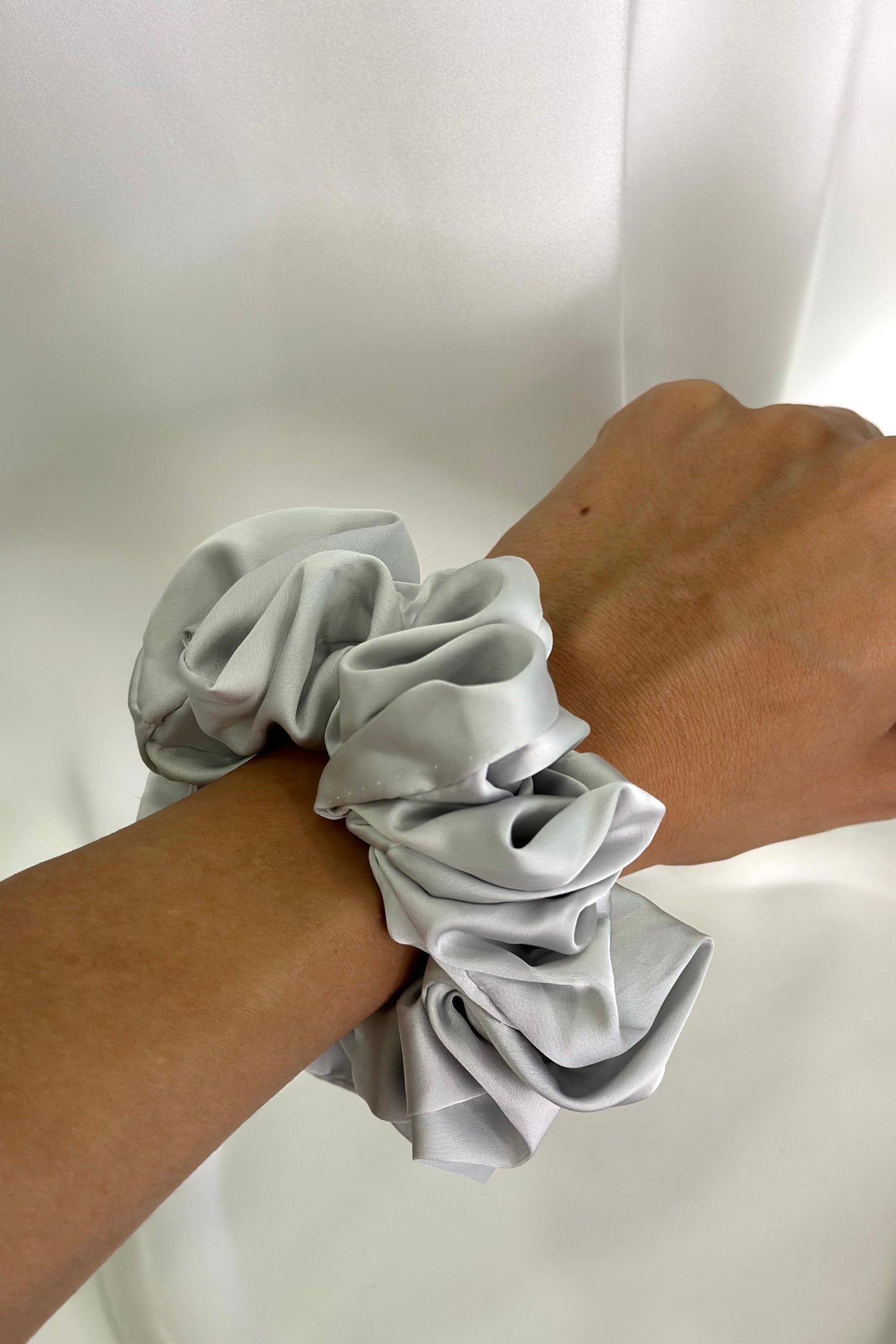 Premium Maxi Σατέν Scrunchie Μαλλιών