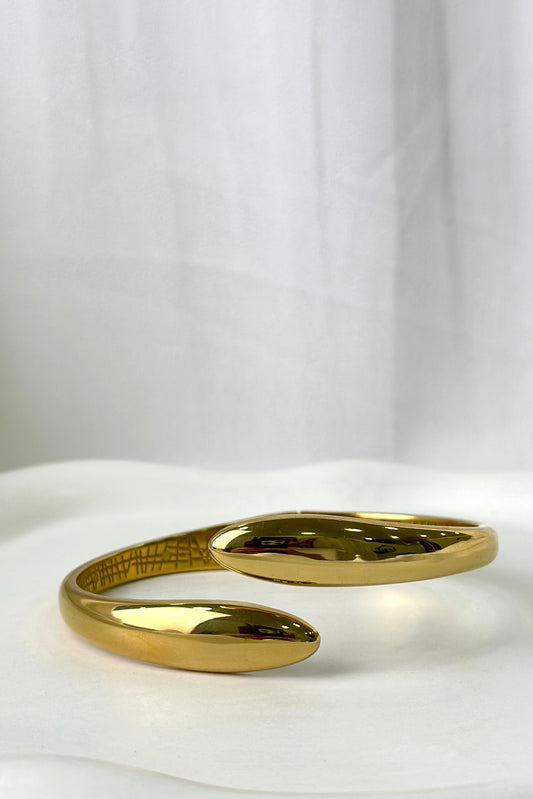 Alaia cuff