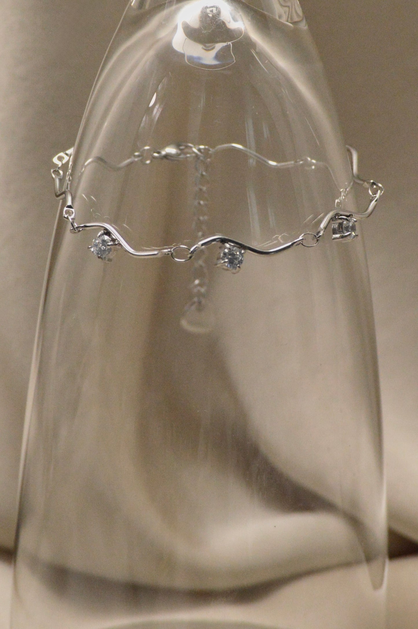 Wave sparkle bracelet