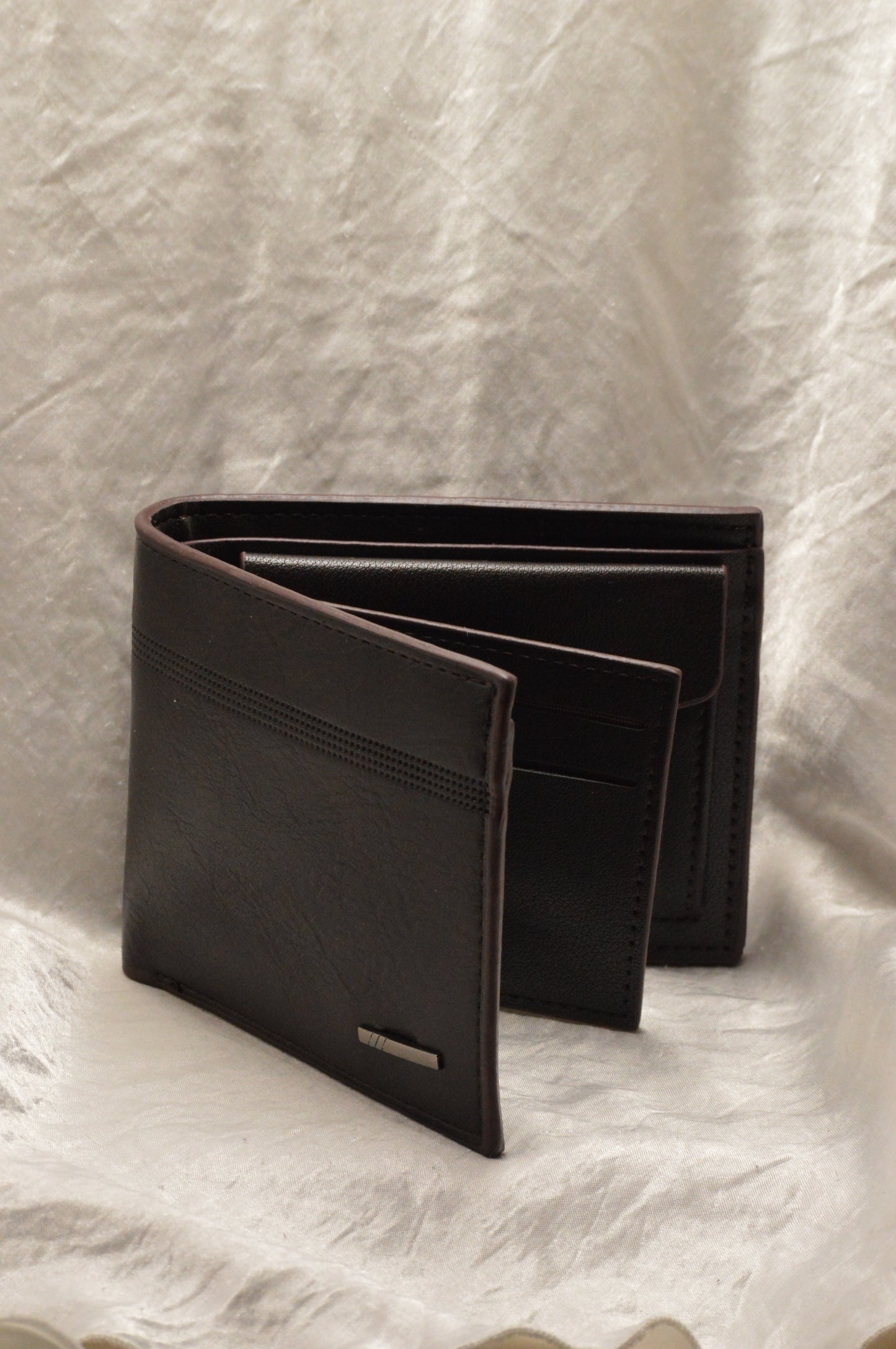 Retro Classic Wallet