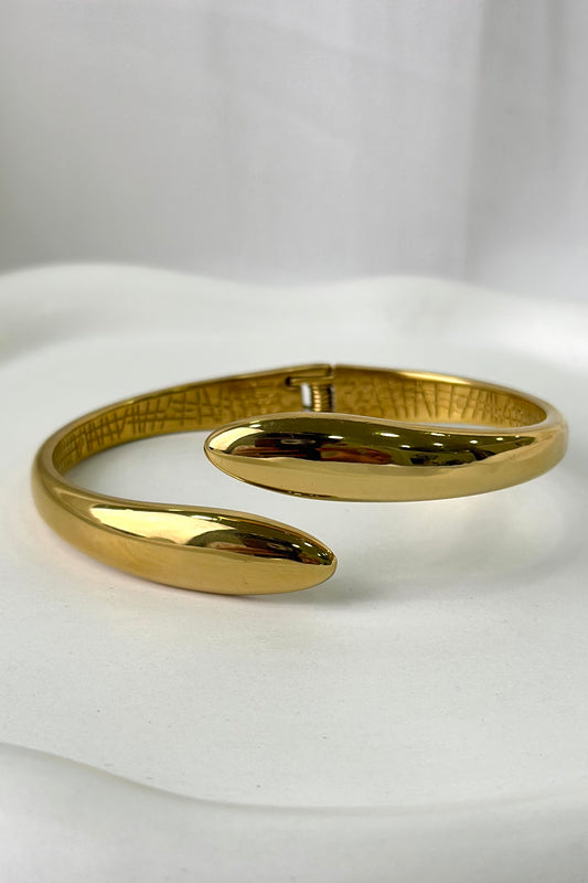 Alaia cuff